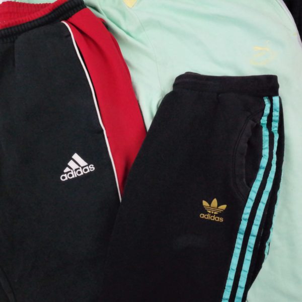 Adidas Jogginghosen in verschiedenen Farben, Marken Sporthosen aus Sweatstoff
