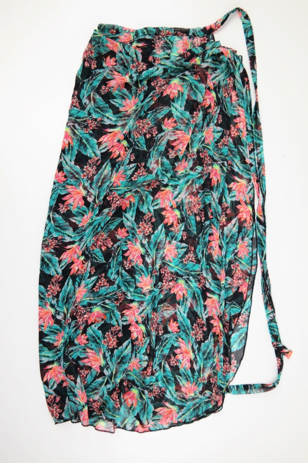 Floral pattern 80s wrap skirt